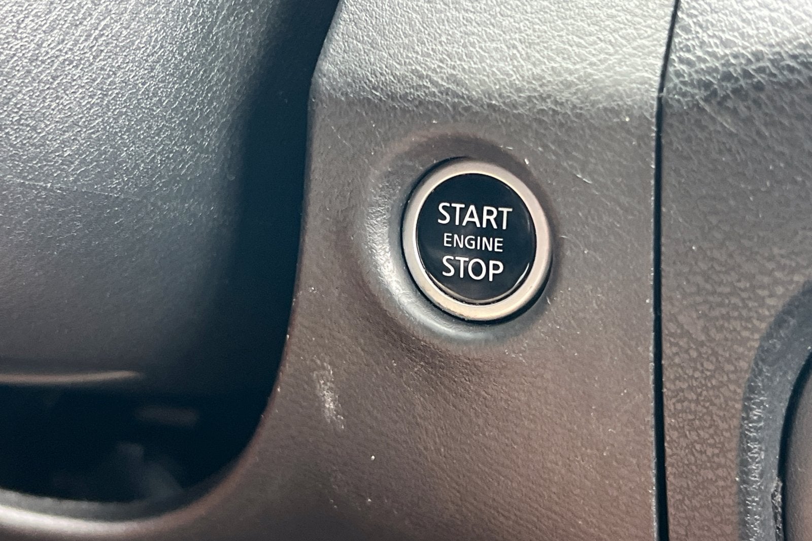 2023 Nissan Frontier PRO-X