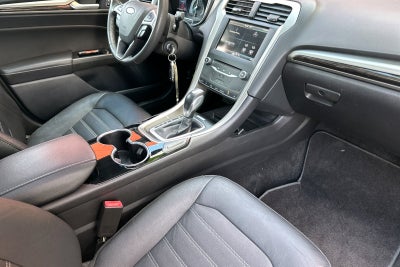 2015 Ford Fusion Hybrid SE