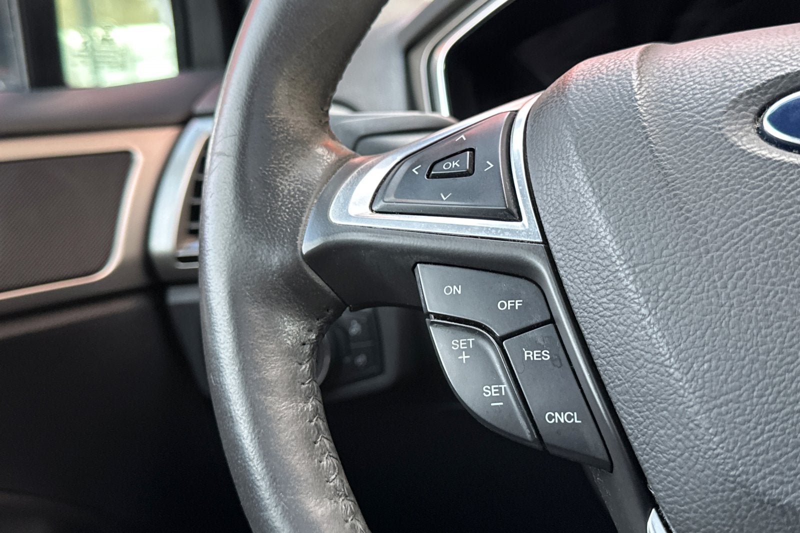 2015 Ford Fusion Hybrid SE