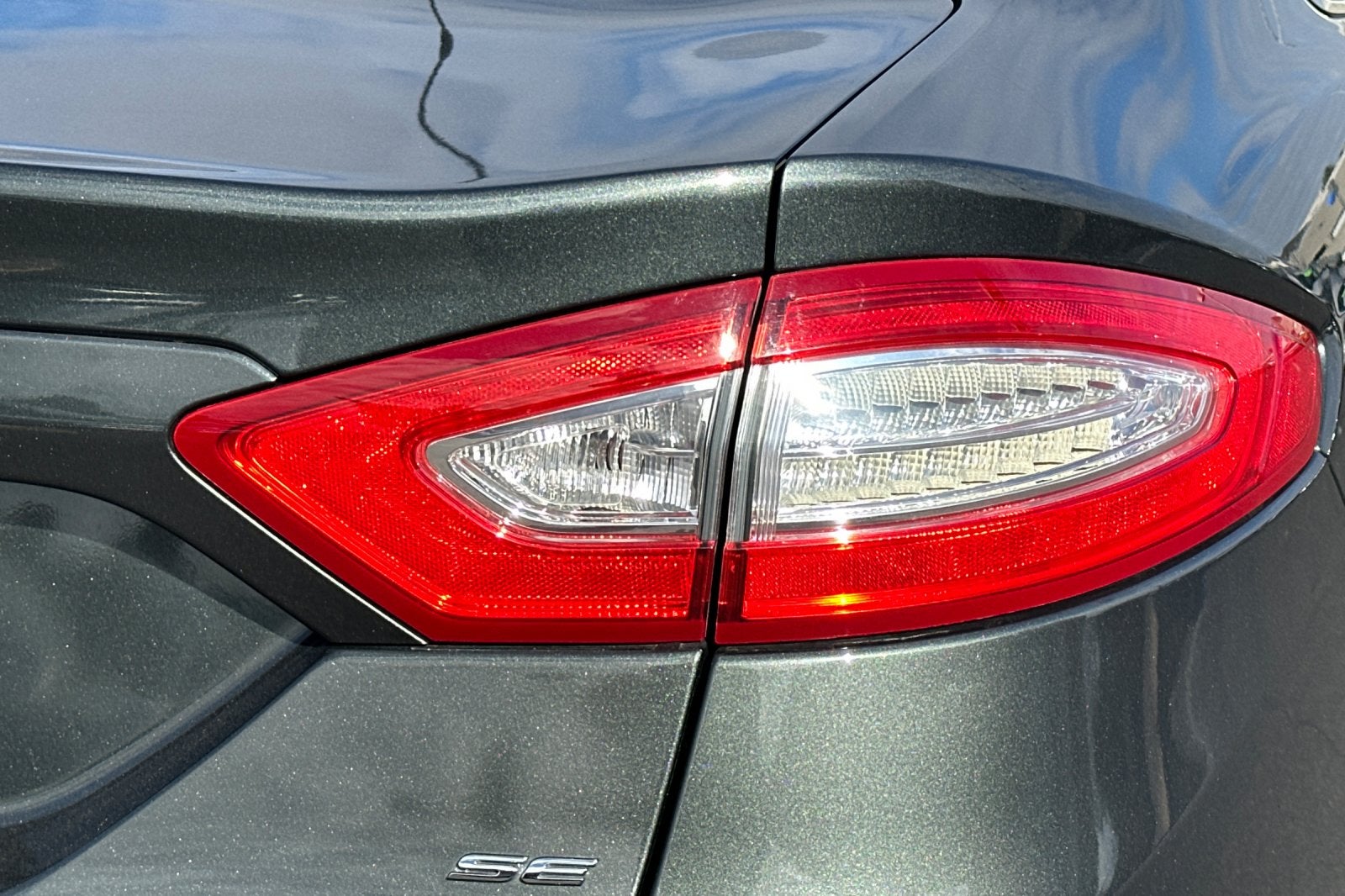 2015 Ford Fusion Hybrid SE
