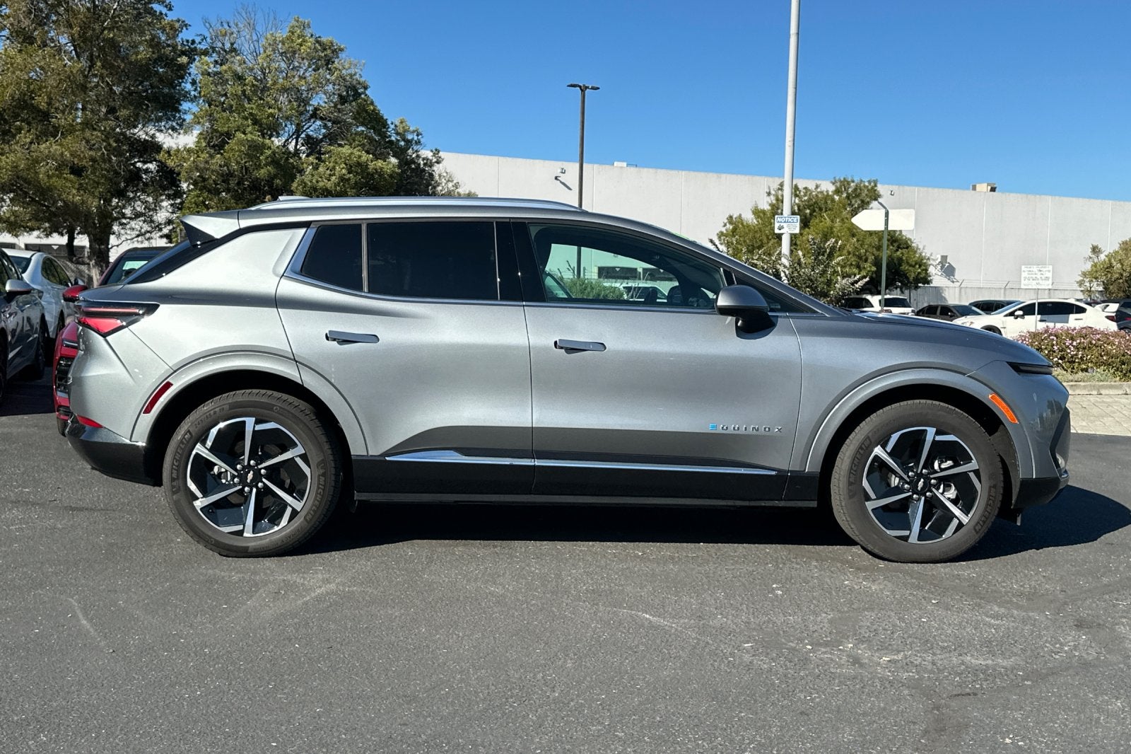 2024 Chevrolet Equinox EV LT