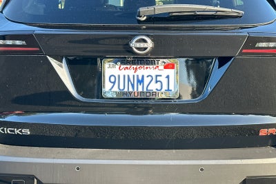 2025 Nissan Kicks SR