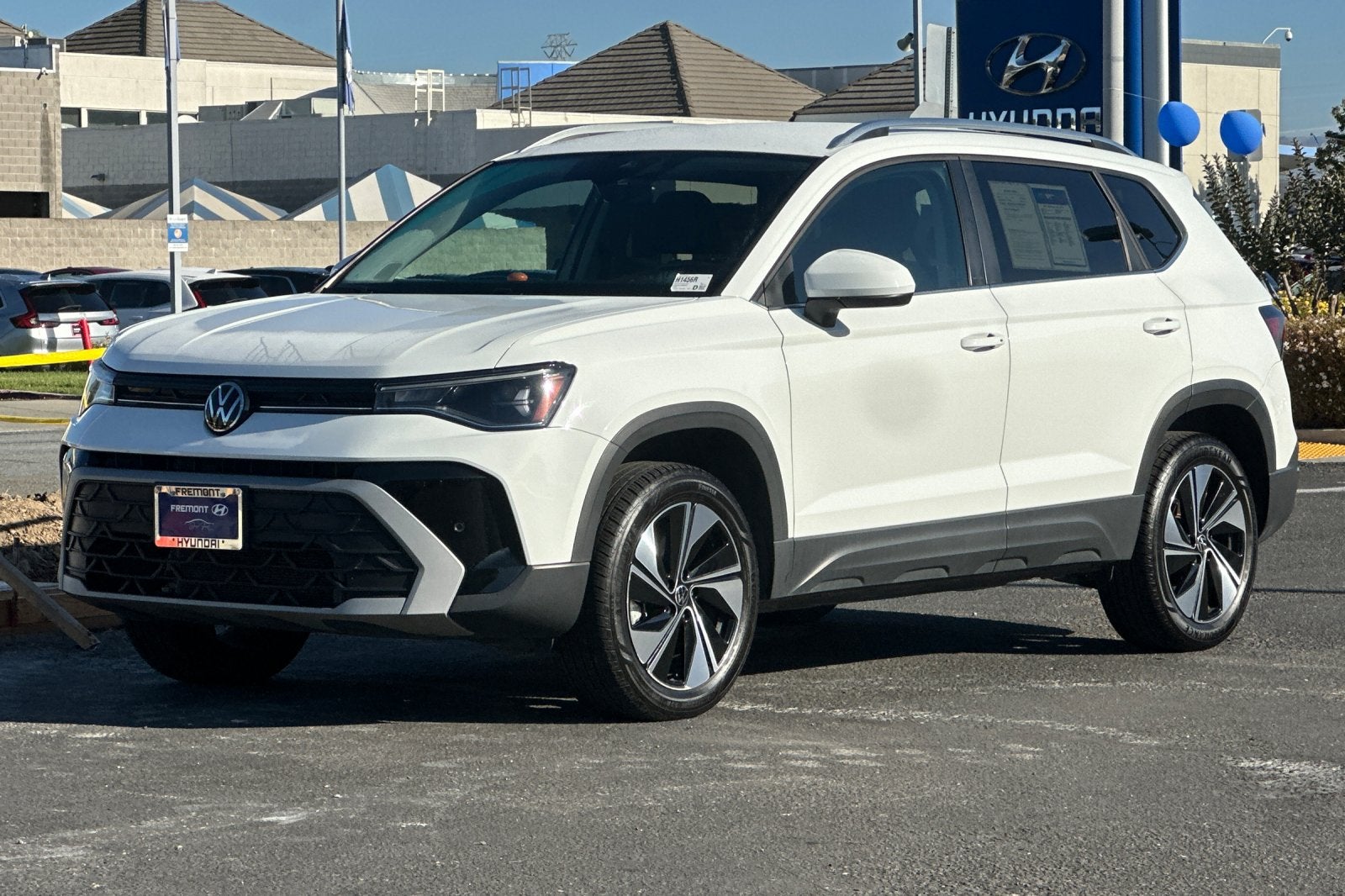 2025 Volkswagen Taos 1.5T SE