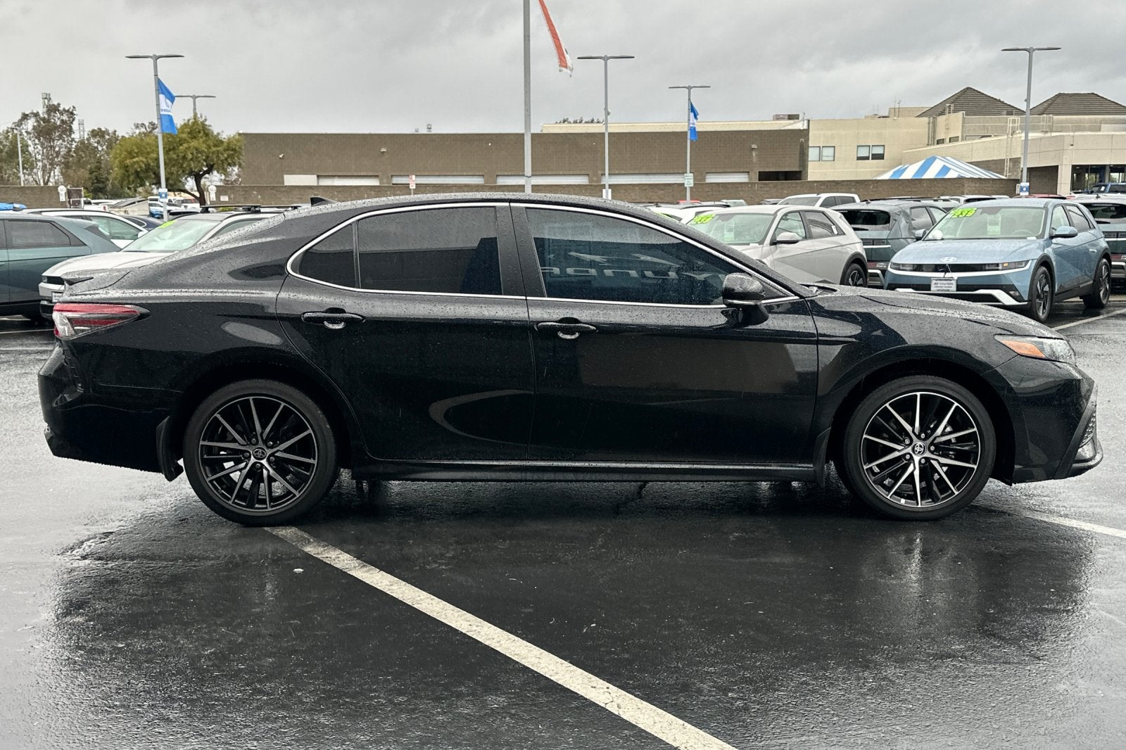 2024 Toyota Camry SE