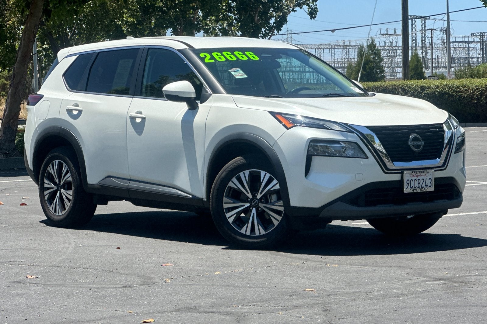 2022 Nissan Rogue SV