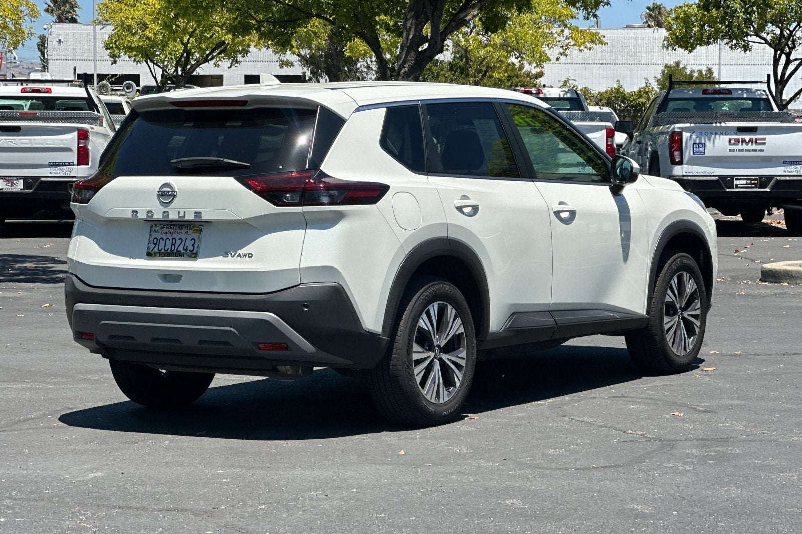 2022 Nissan Rogue SV