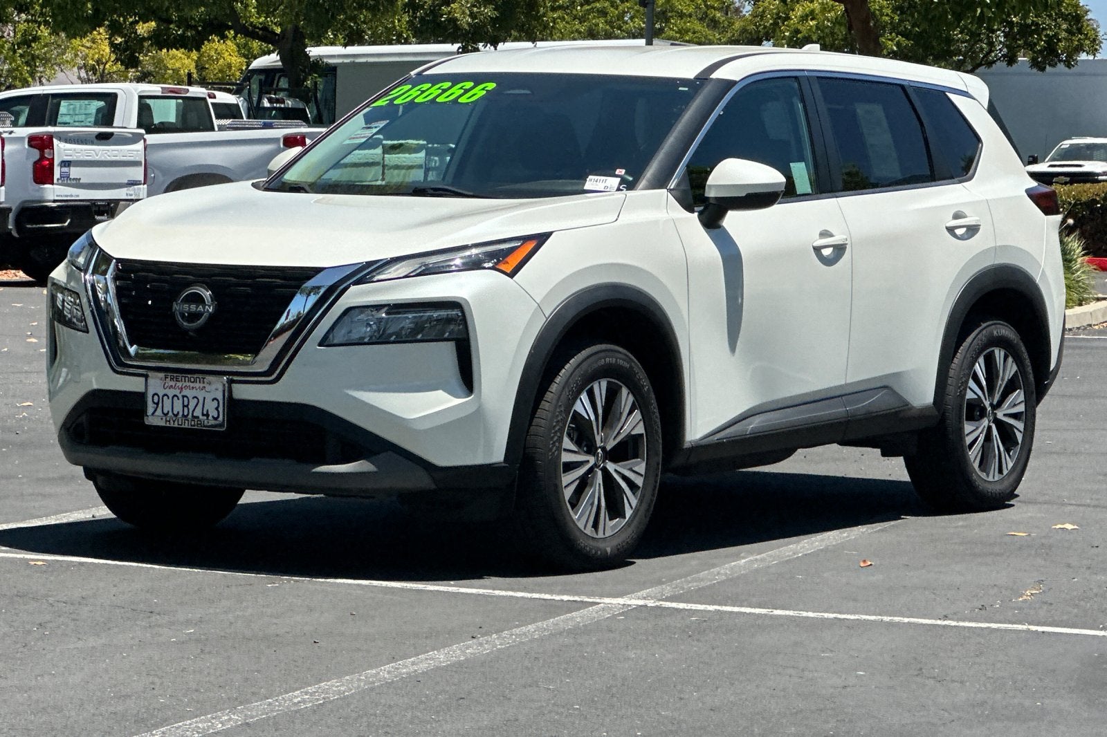2022 Nissan Rogue SV
