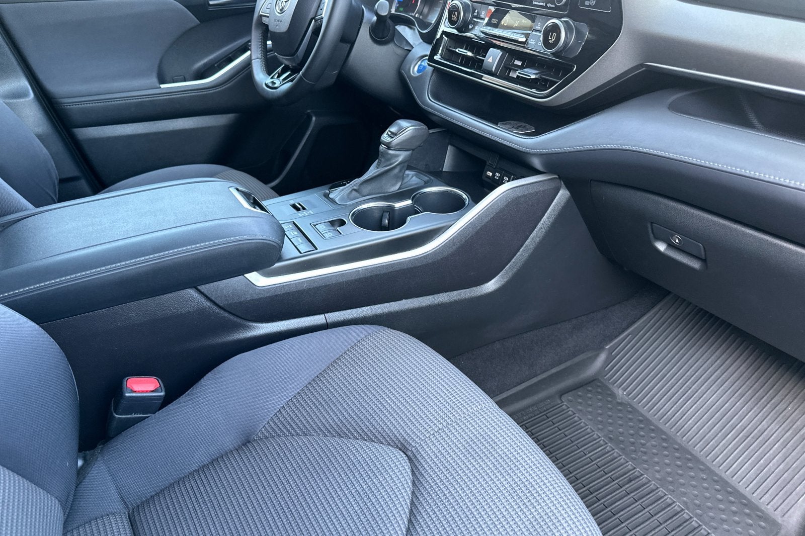 2021 Toyota Highlander Hybrid LE