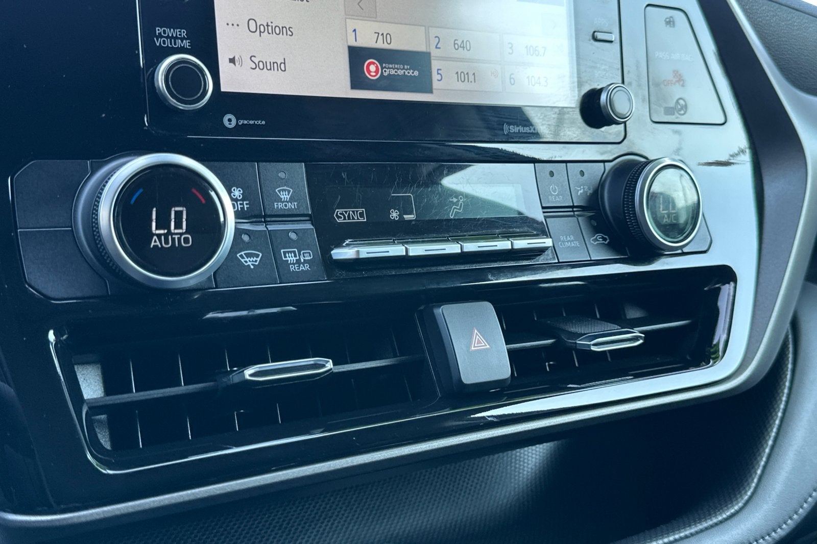 2021 Toyota Highlander Hybrid LE