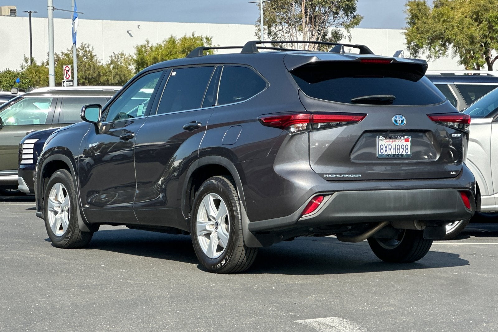 2021 Toyota Highlander Hybrid LE