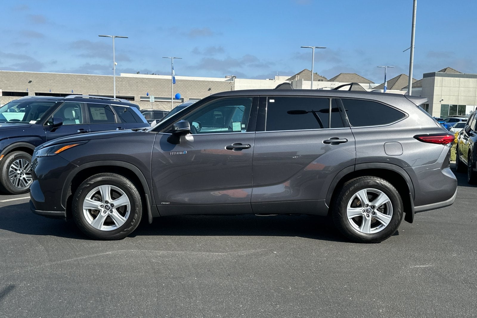 2021 Toyota Highlander Hybrid LE