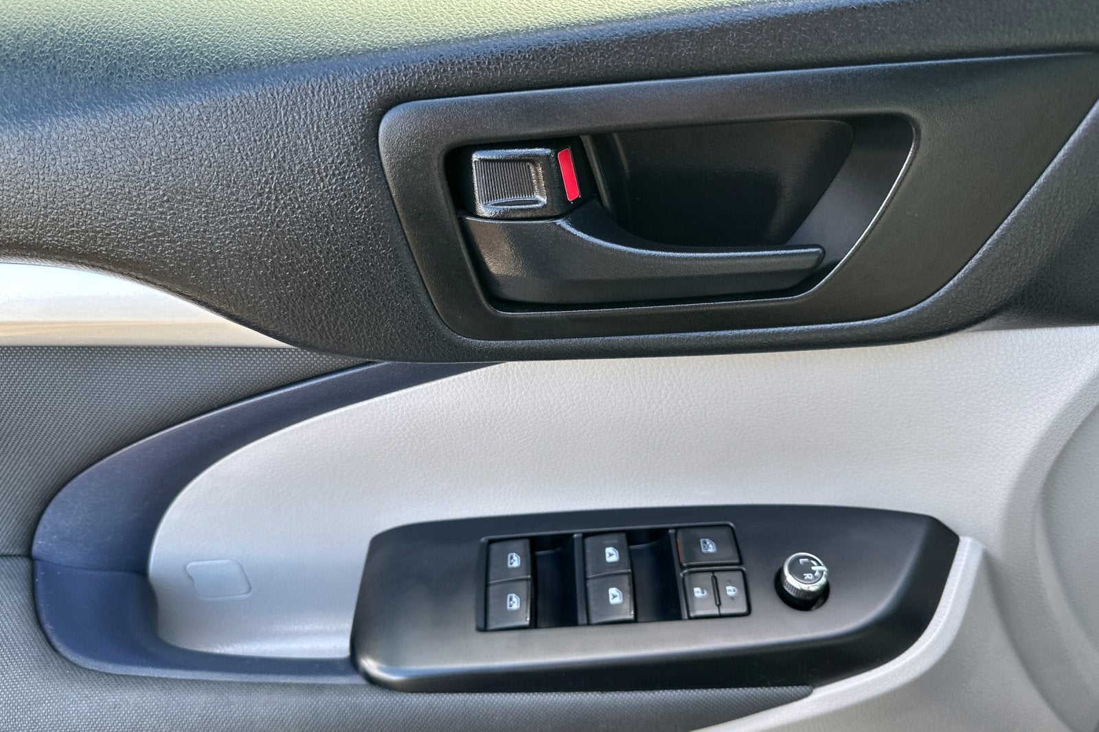 2019 Toyota Highlander Hybrid LE