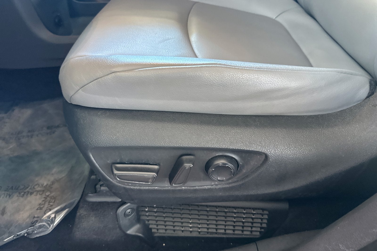 2022 Toyota Sienna XLE 7 Passenger