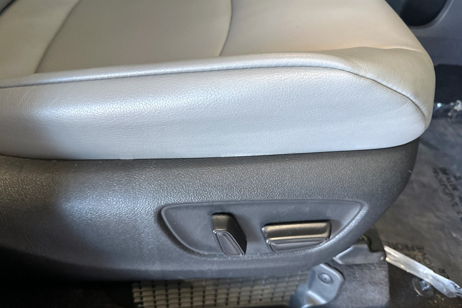 2022 Toyota Sienna XLE 7 Passenger