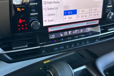 2022 Toyota Sienna XLE 7 Passenger