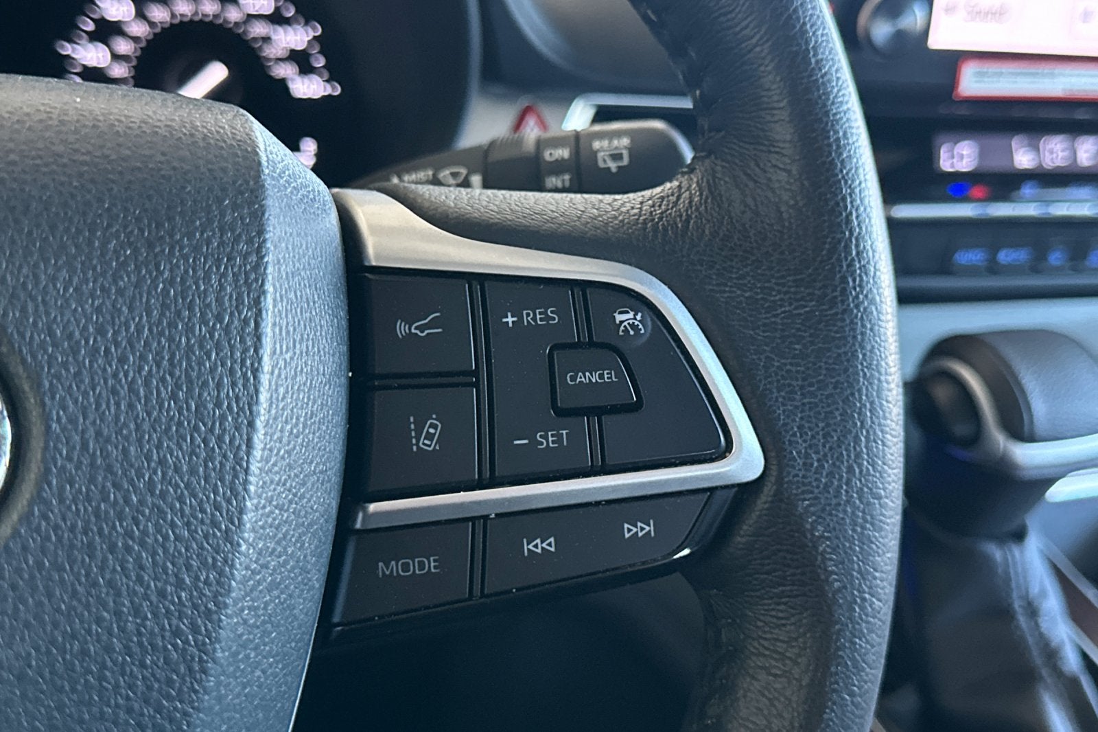 2022 Toyota Sienna XLE 7 Passenger