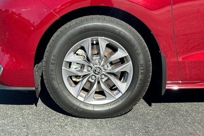 2022 Toyota Sienna XLE 7 Passenger