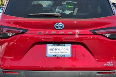 2022 Toyota Sienna XLE 7 Passenger