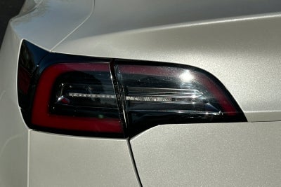 2019 Tesla Model 3 Mid Range