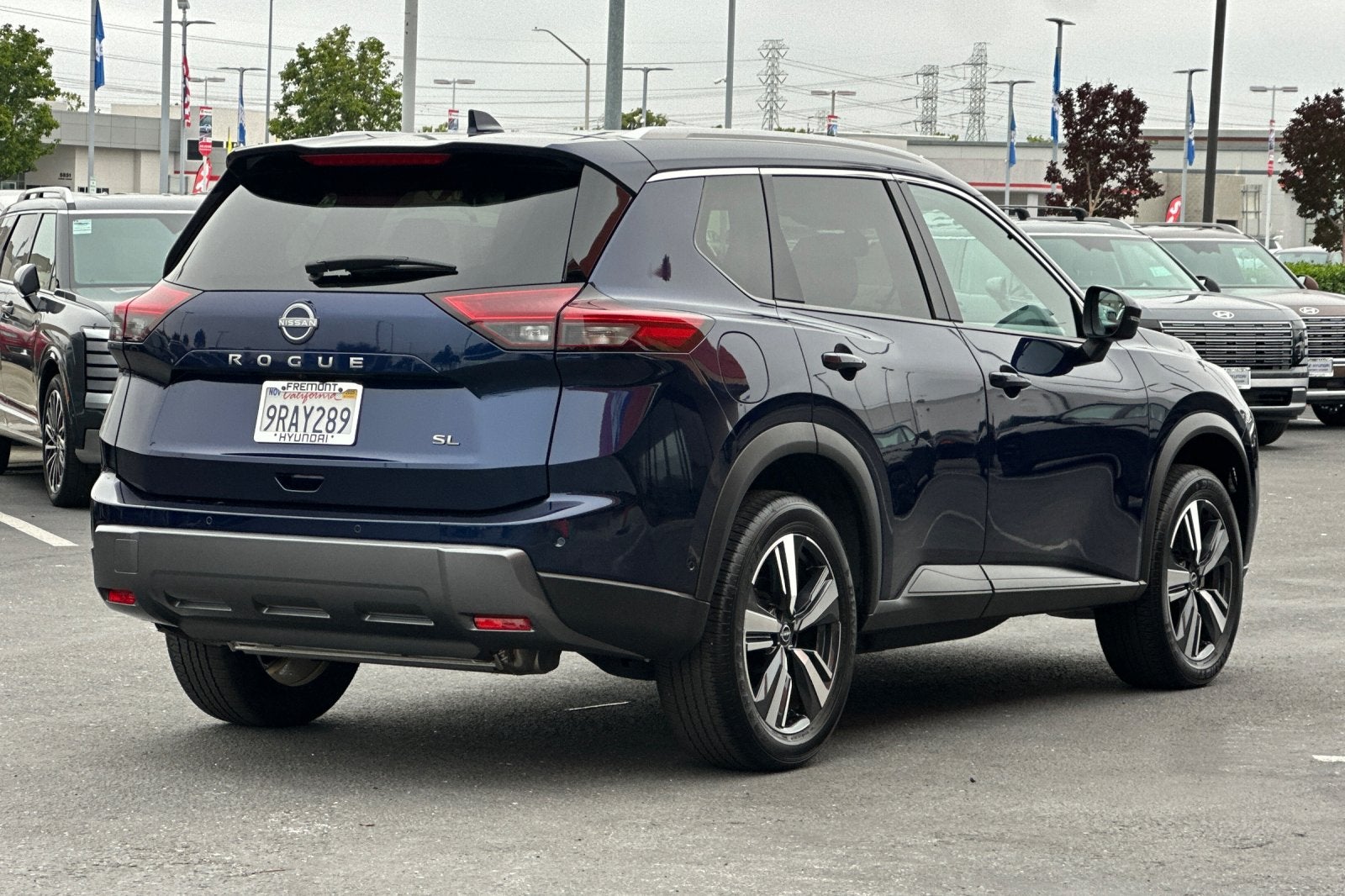 2025 Nissan Rogue SL