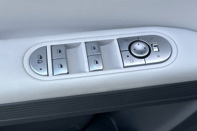 2024 Hyundai IONIQ 5 SE