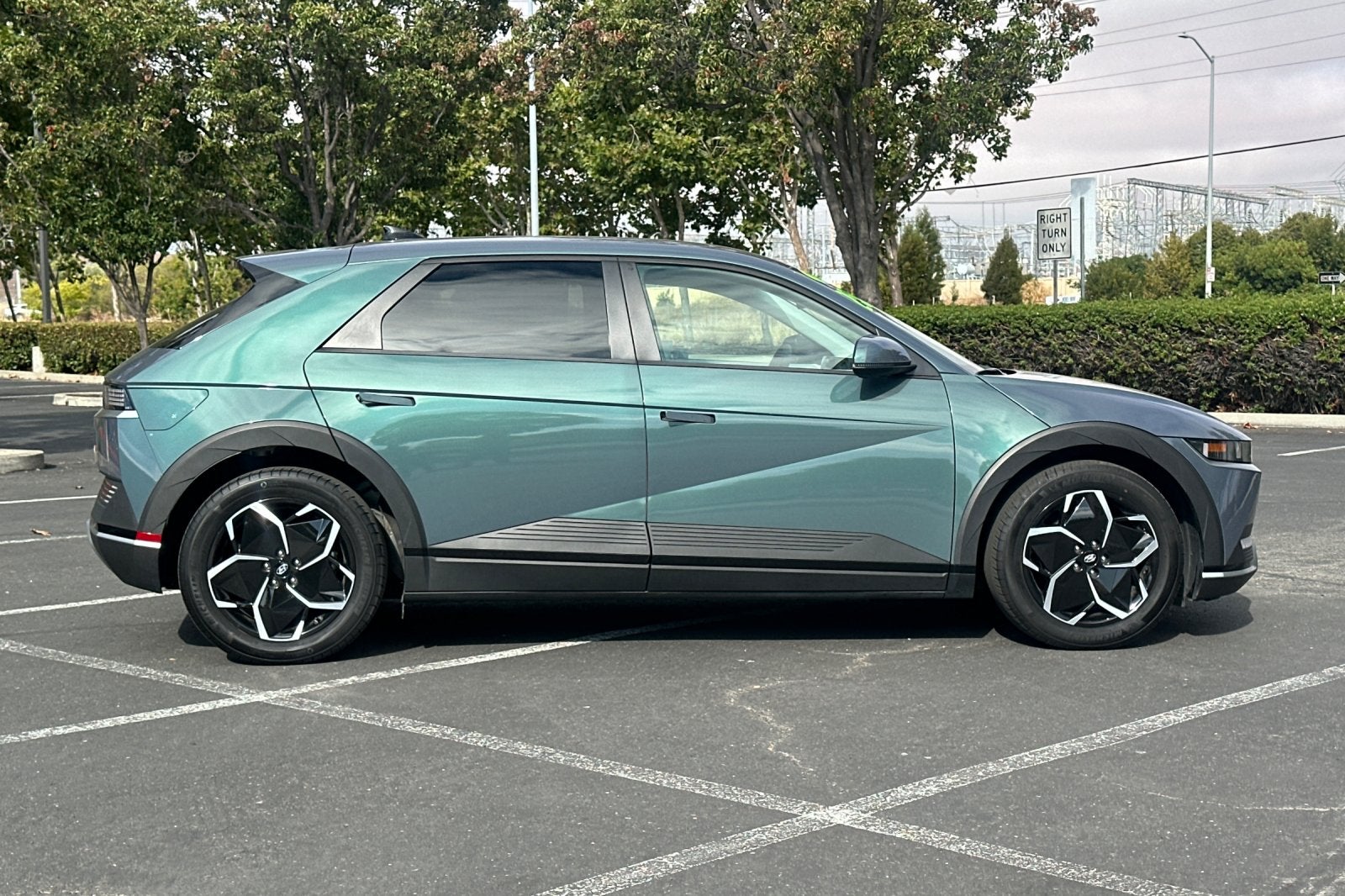 2024 Hyundai IONIQ 5 SE