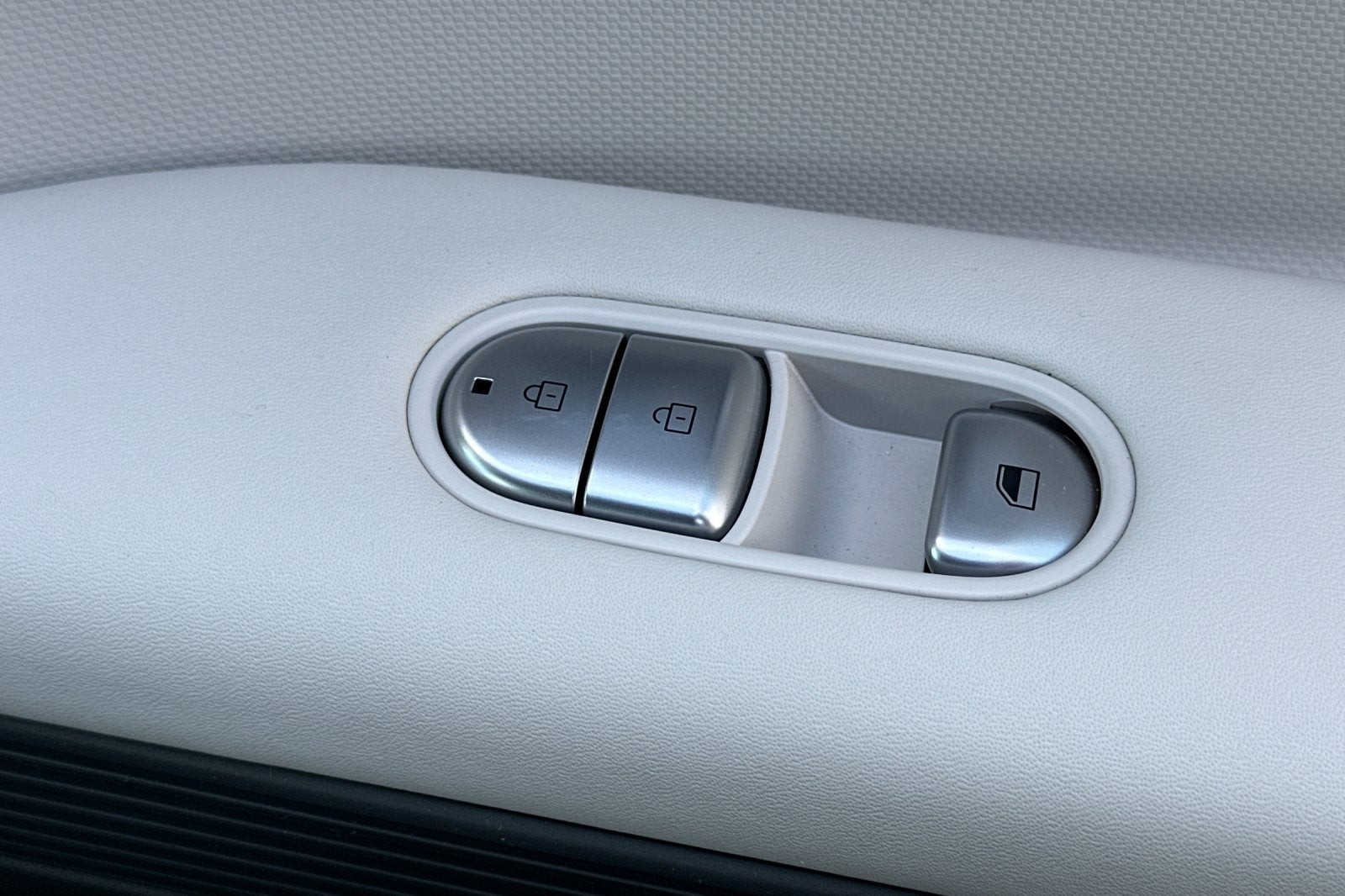 2024 Hyundai IONIQ 5 SE