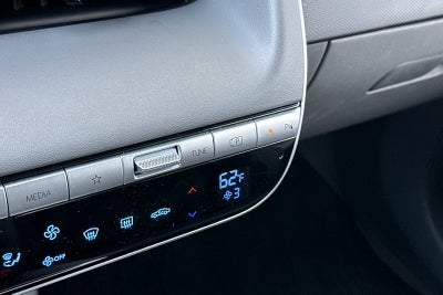2024 Hyundai IONIQ 5 SE