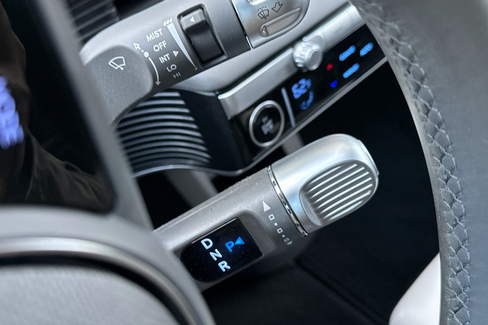2024 Hyundai IONIQ 5 SE