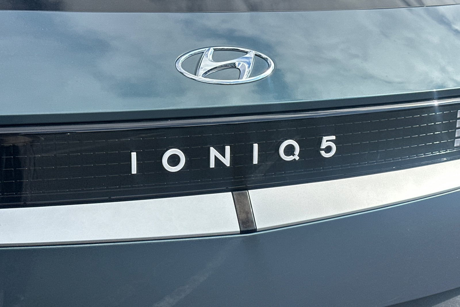 2024 Hyundai IONIQ 5 SE
