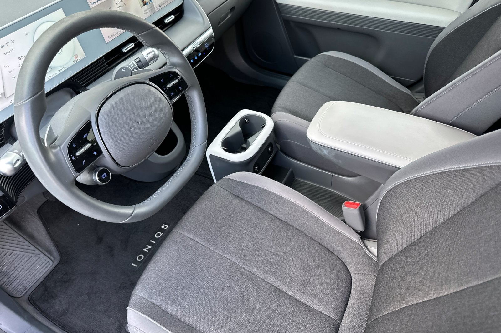2024 Hyundai IONIQ 5 SE