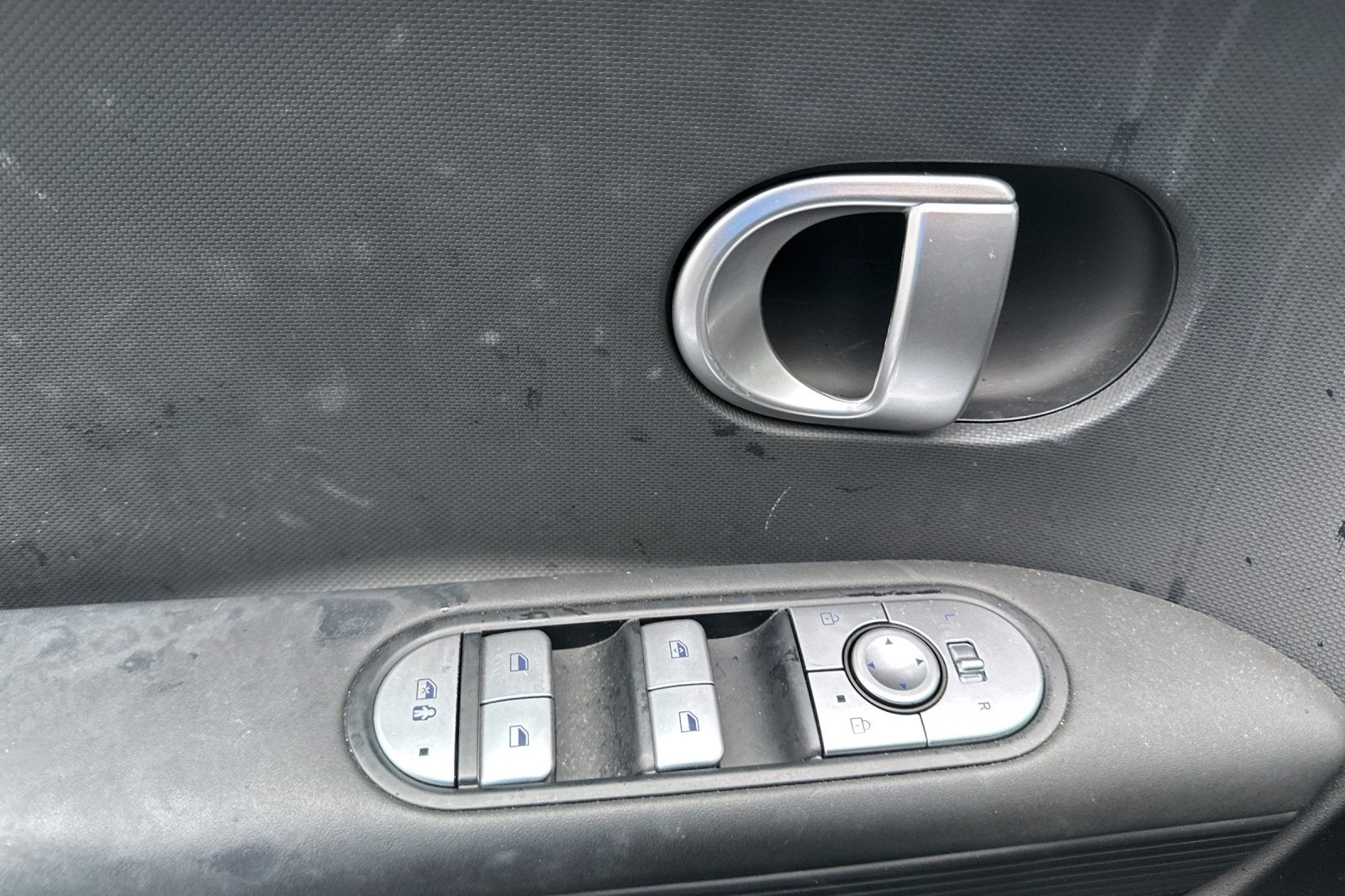 2024 Hyundai IONIQ 5 SE