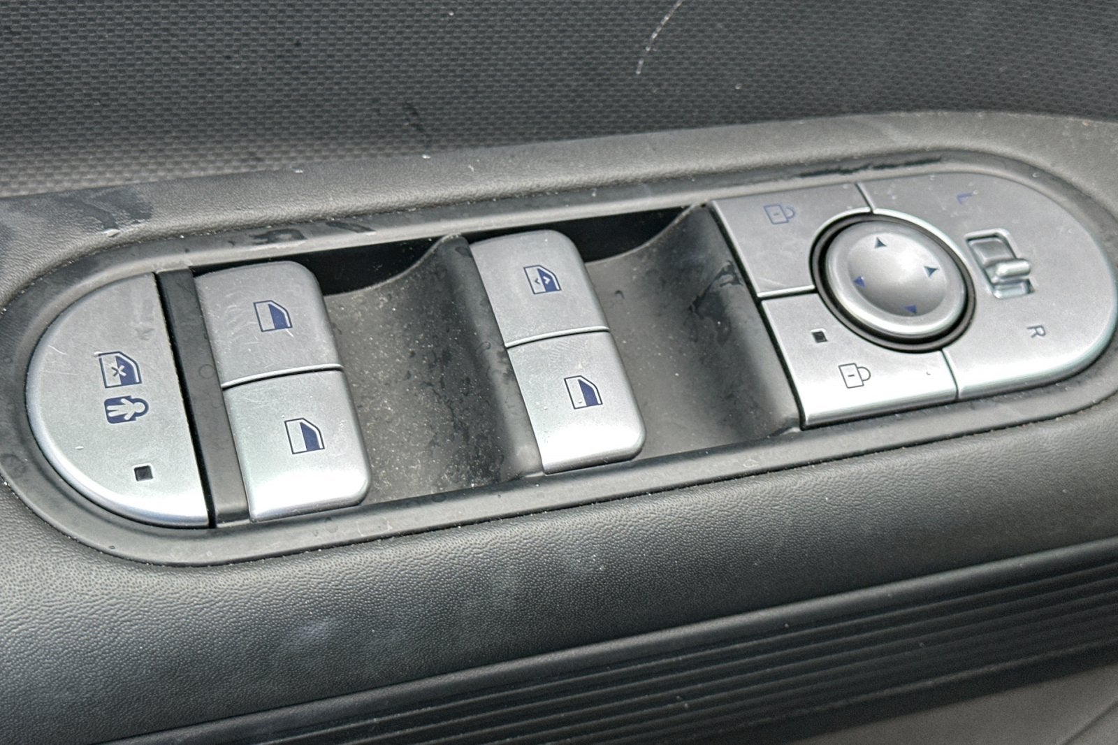 2024 Hyundai IONIQ 5 SE