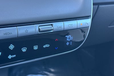 2024 Hyundai IONIQ 5 SEL