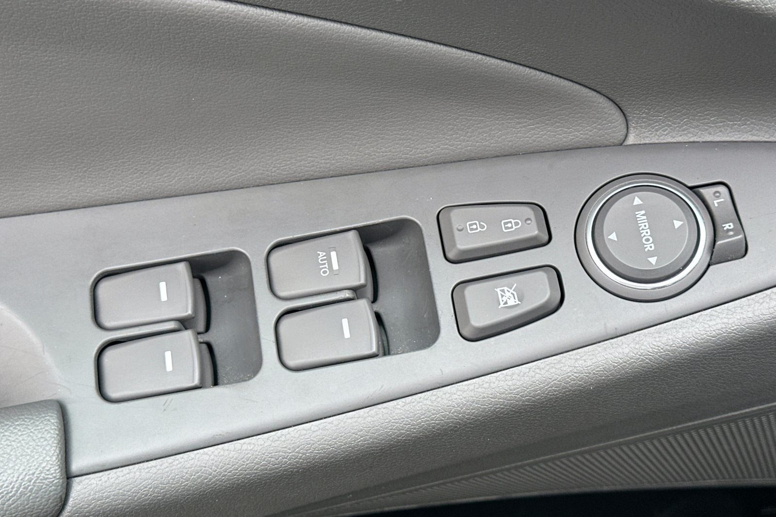 2012 Hyundai Sonata Hybrid Base
