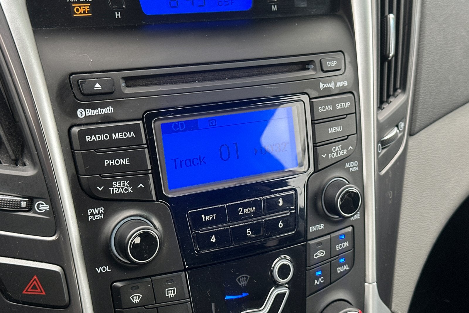 2012 Hyundai Sonata Hybrid Base