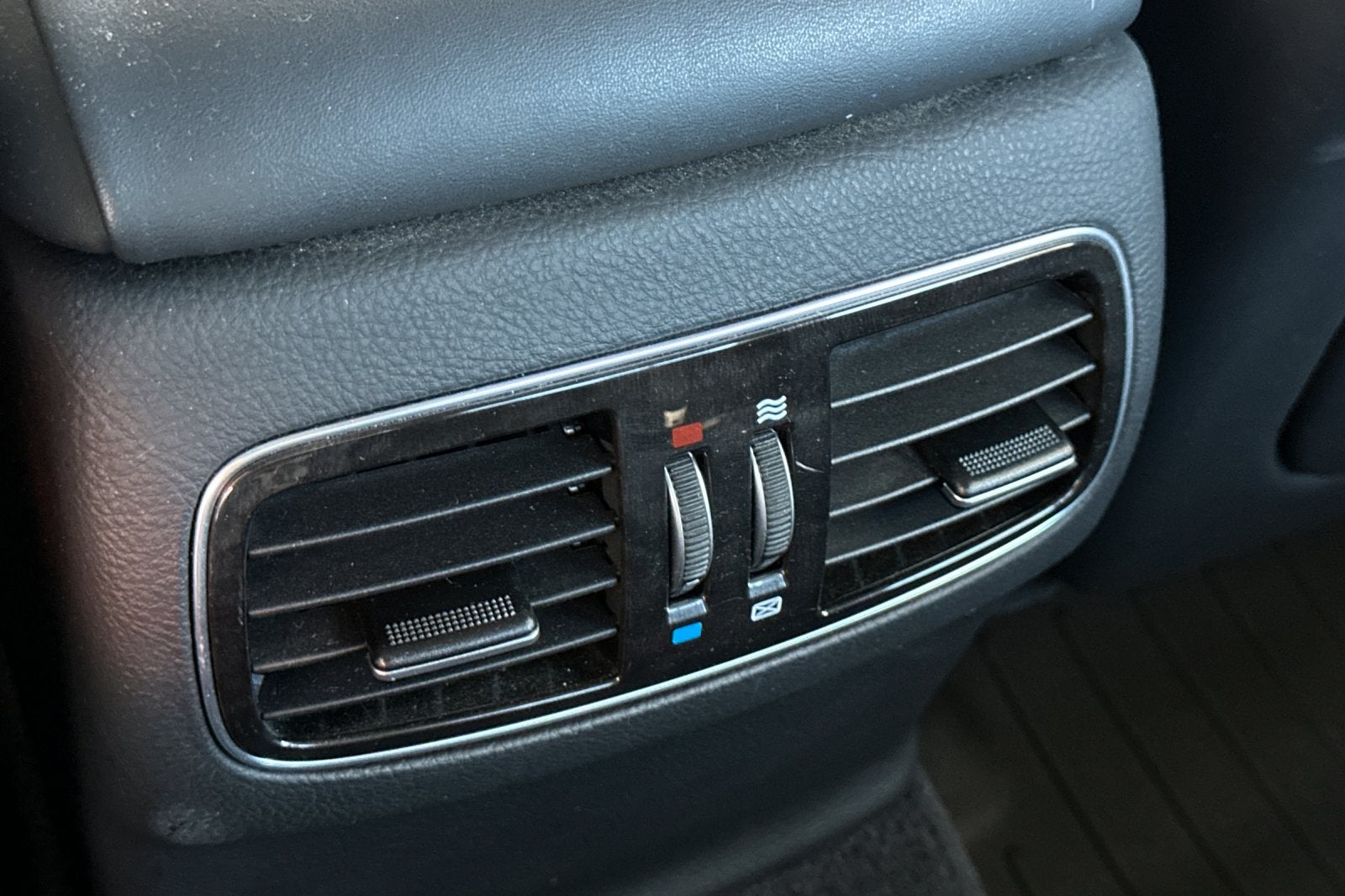 2014 Hyundai Genesis 3.8 Premium Package