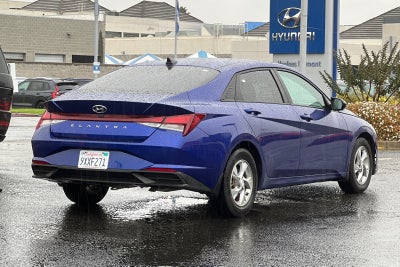 2023 Hyundai Elantra SE