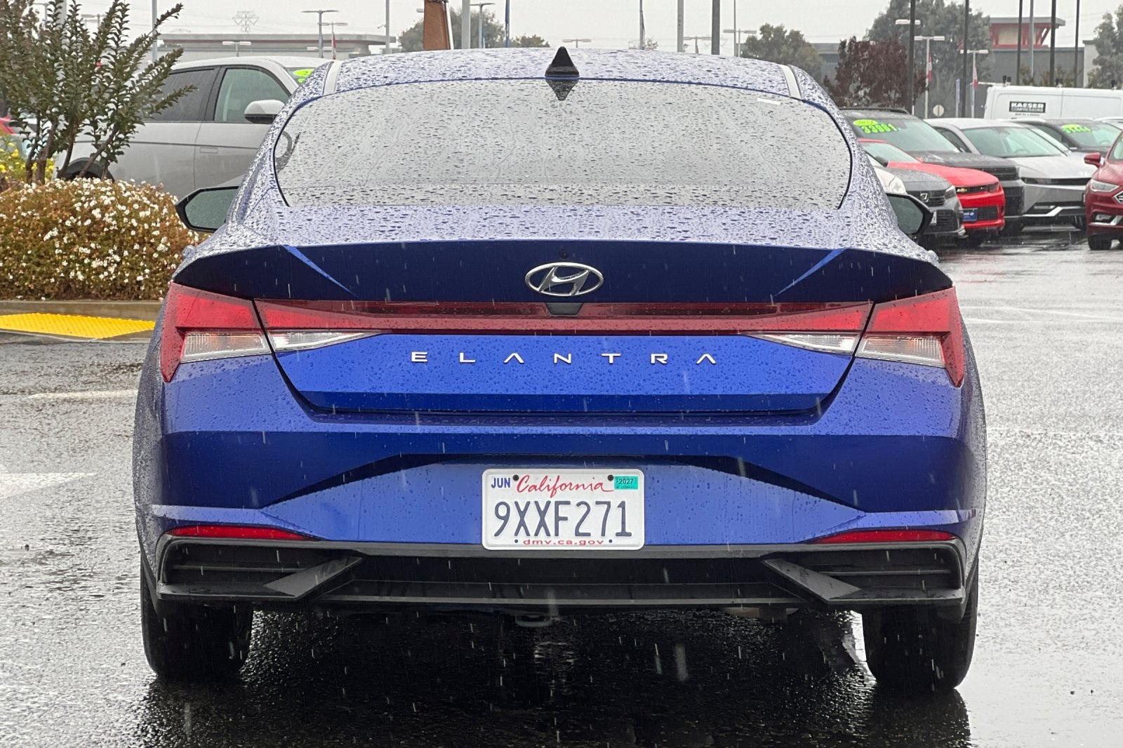 2023 Hyundai Elantra SE