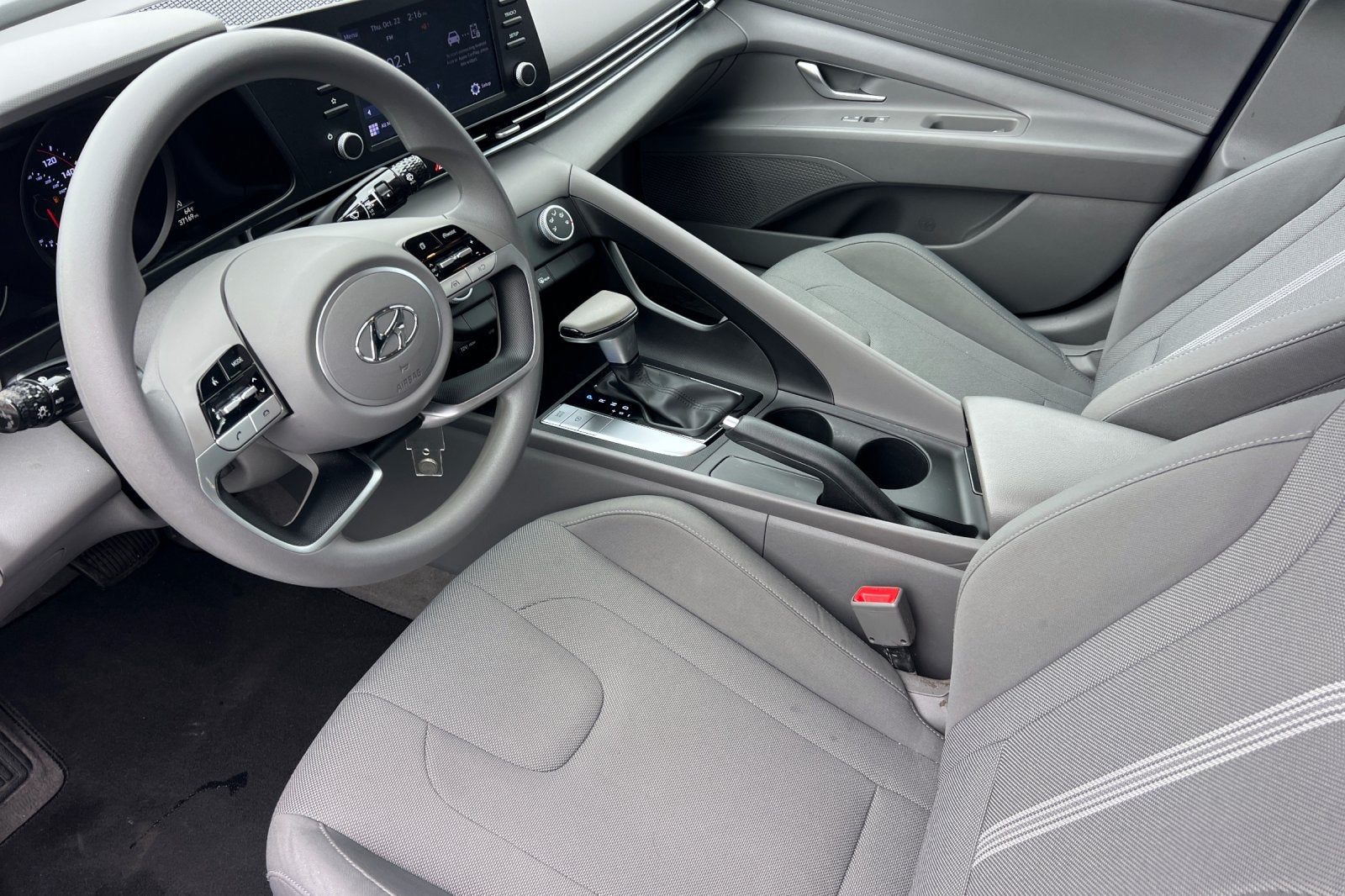 2023 Hyundai Elantra SE