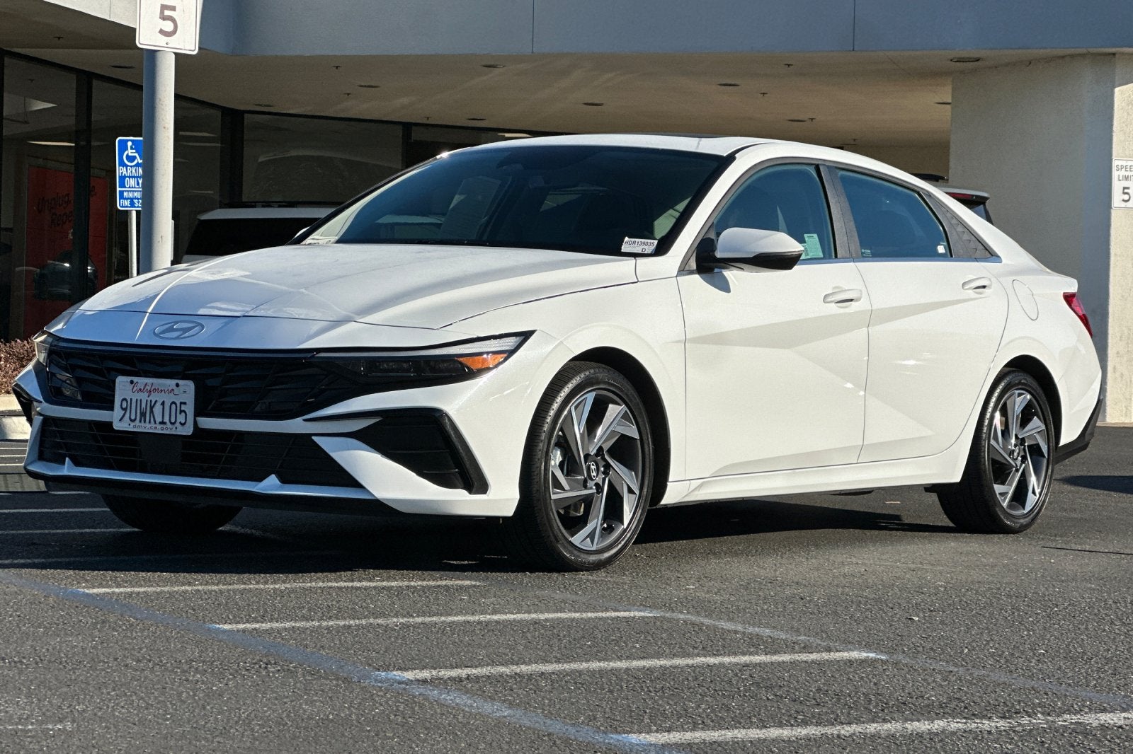 2025 Hyundai Elantra Hybrid Limited