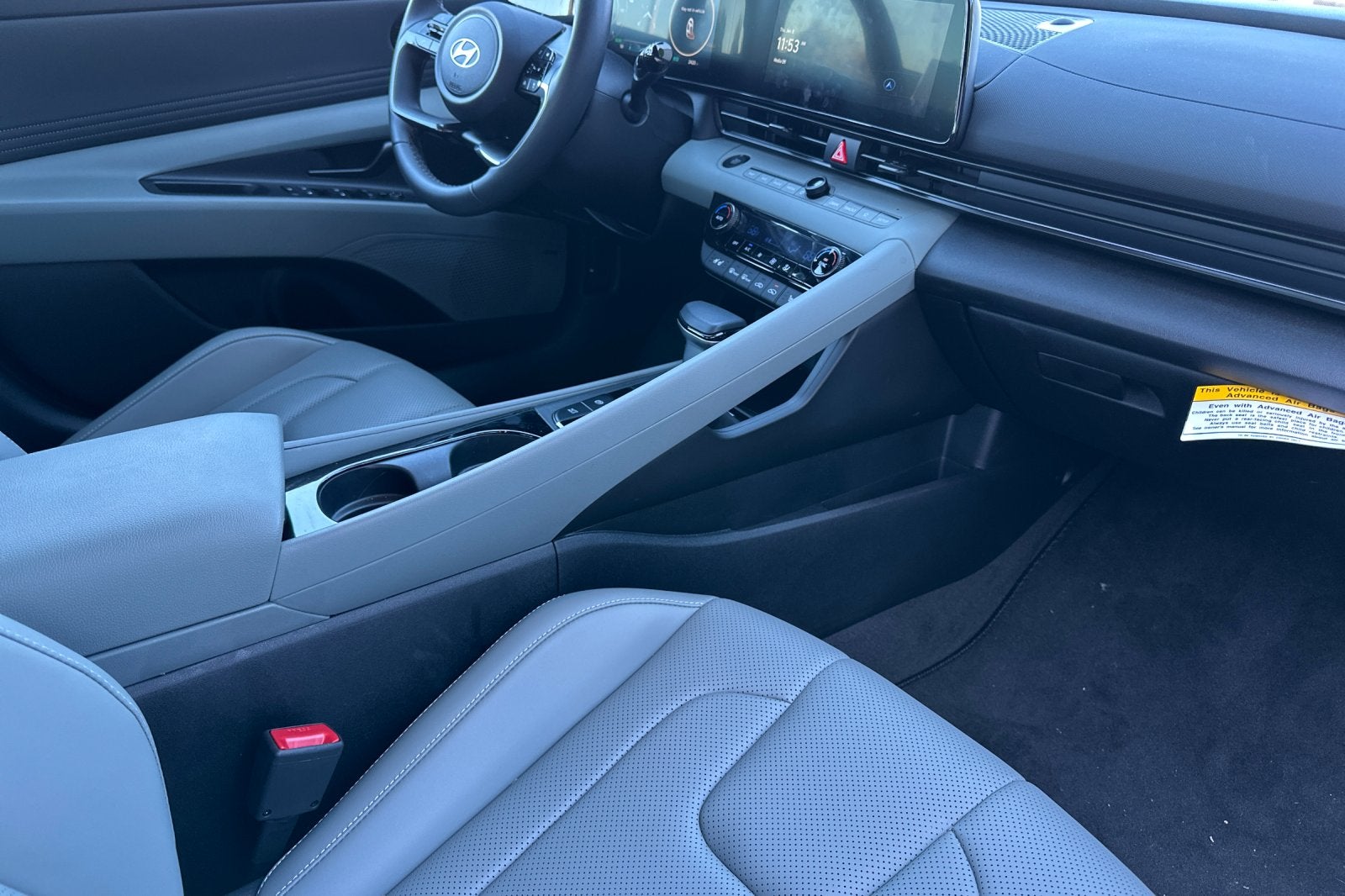 2025 Hyundai Elantra Hybrid Limited