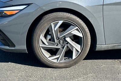 2025 Hyundai Elantra Hybrid Limited