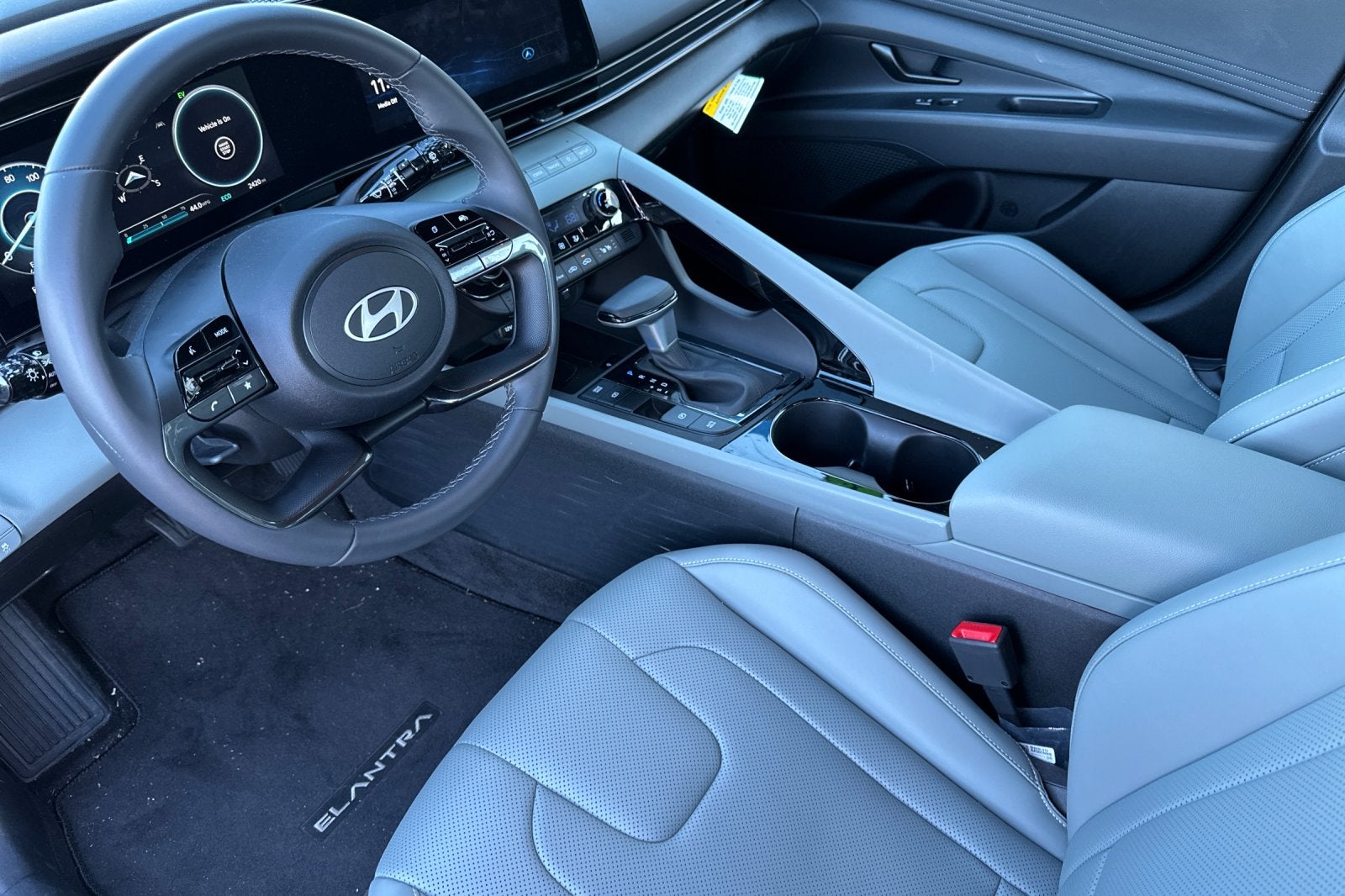 2025 Hyundai Elantra Hybrid Limited