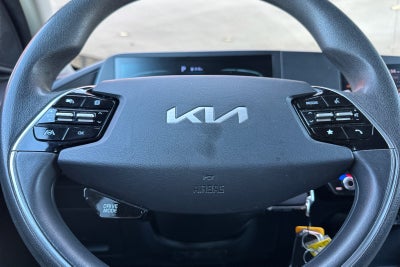 2025 Kia Niro LX
