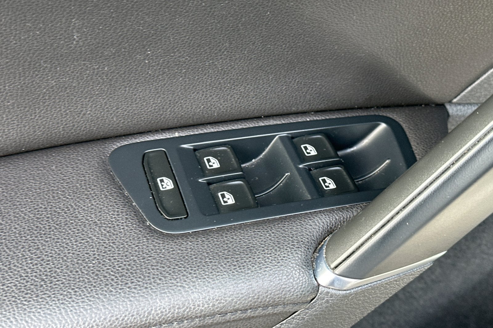 2016 Volkswagen e-Golf SEL Premium