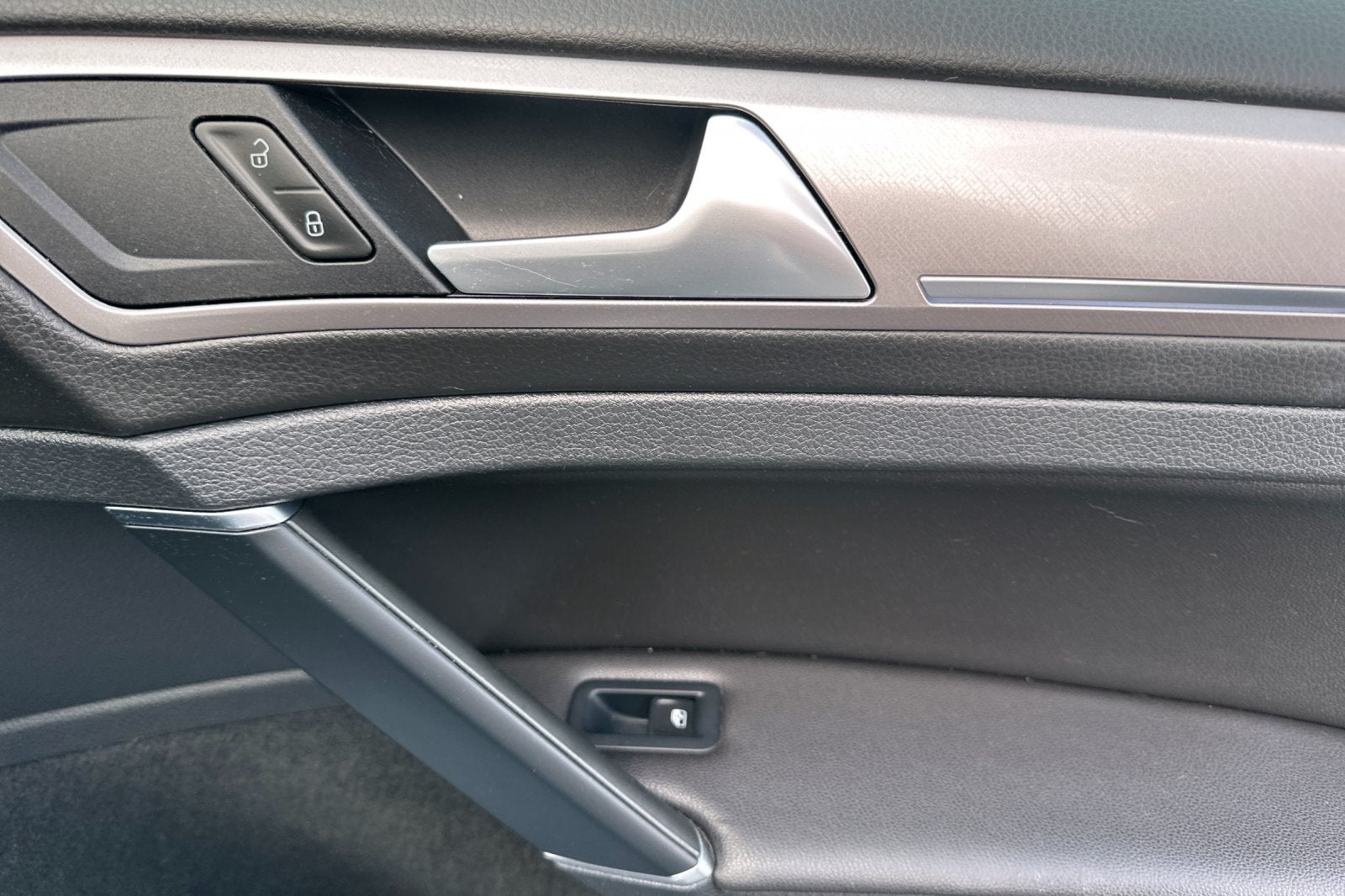 2016 Volkswagen e-Golf SEL Premium