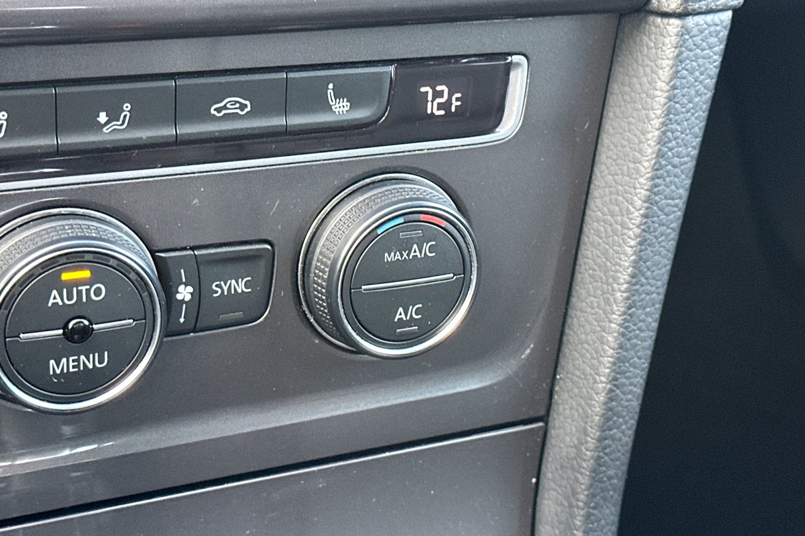 2016 Volkswagen e-Golf SEL Premium