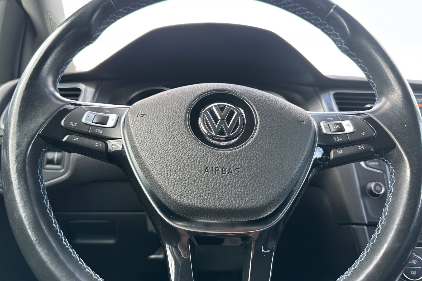 2016 Volkswagen e-Golf SEL Premium