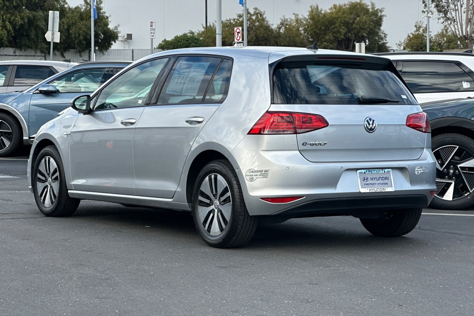 2016 Volkswagen e-Golf SEL Premium